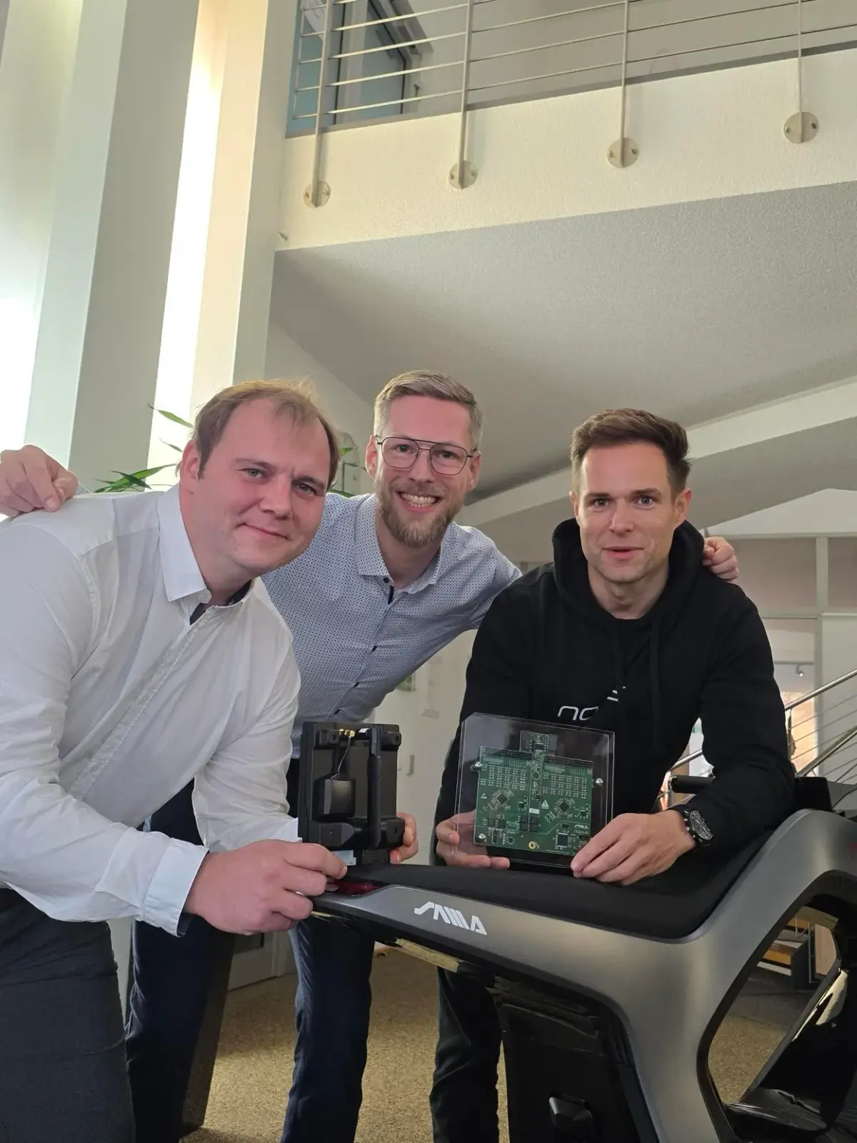 Systemelektronik eines E-Fahrzeugs, entwickelt mit Partner NOVUS