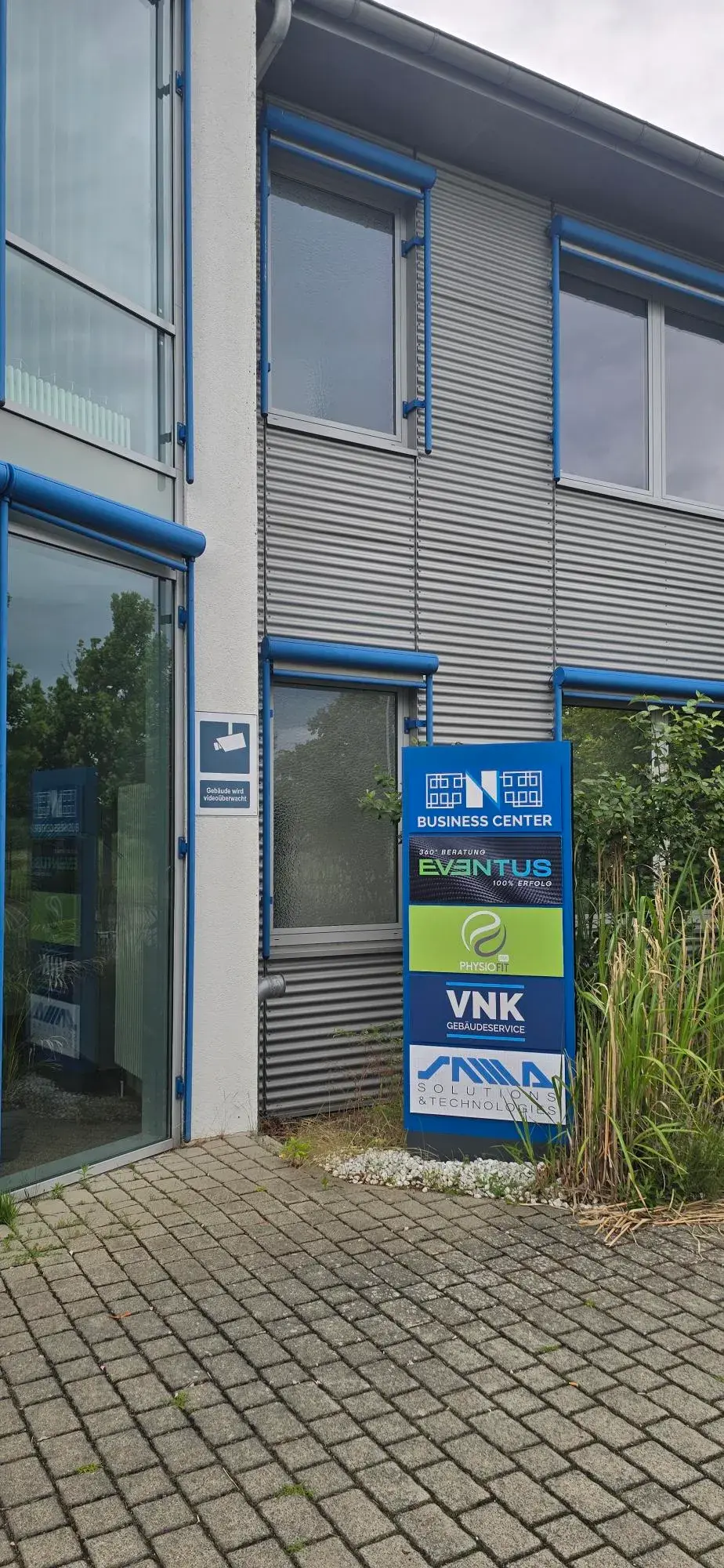 Eingang zum Standort Harbke von SAMD Solutions